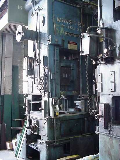 150Ton, Minster, Model P1-150, 3/4 Str, 4 Adj, 14 Shut Height, 28 x 40 Bed, 15 HP, Air Clutch, Auto Lube