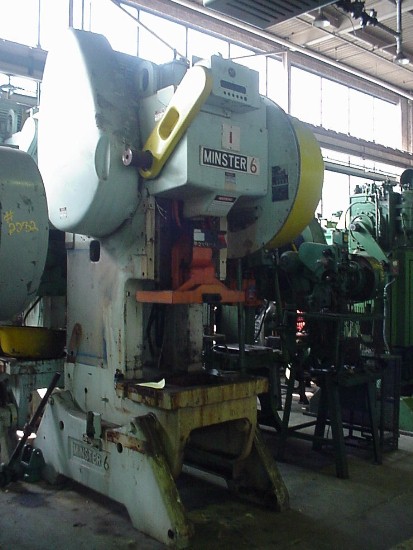 60 Ton, Minster, No. 6, 6 Str., 21 x 32 Bed, 45 SPM, A.C. & B., Lube