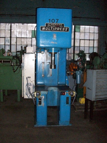 25Ton, Dennison, 15 Str, Serial # 2047-585C-P20, Model # 2A25C92C13JIC, 15 stroke 12 center of ram to frame, 15 HP motor, oil cooled with thermostat, sigle st