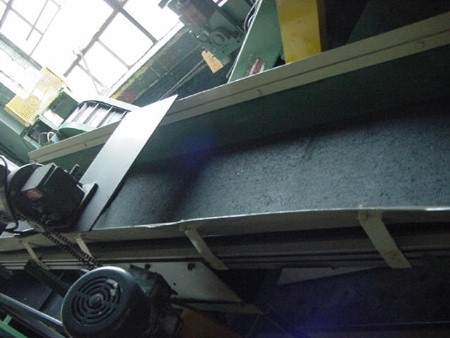 15 W. x 8' L., Flat Belt Conveyor 15-1/2 wide x 8' long 115 volts