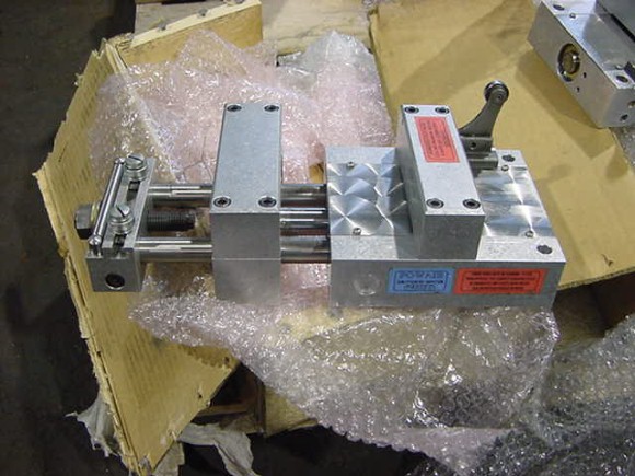 3 W. x 3 Str x 0.075 , Pow Air, No. C-3, 3 x 3 x .075 air feed with built in trigger (new condition)