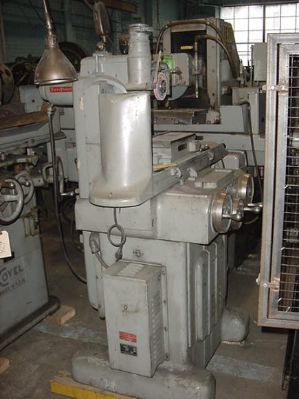 5 x 12 , TAFT PIERCE Electro Mangnetic Chuck, Hand Feed